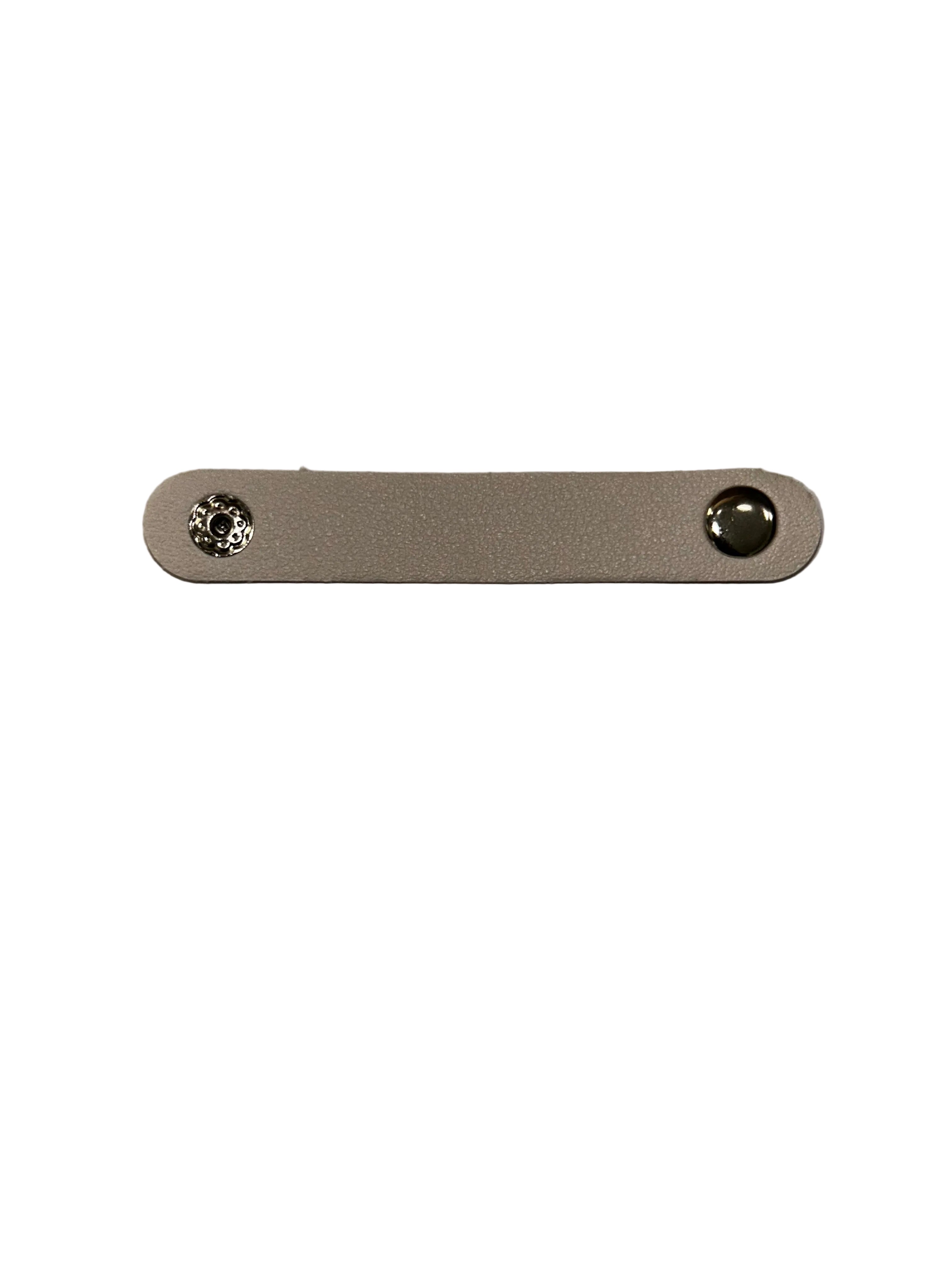 Straight cord organizer